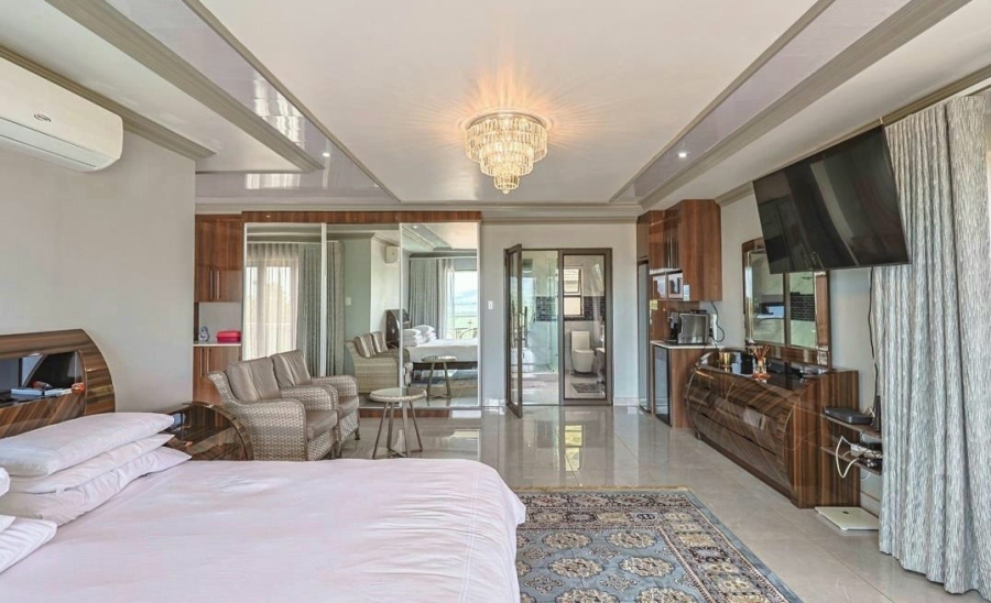 6 Bedroom Property for Sale in Kosmos Ridge North West